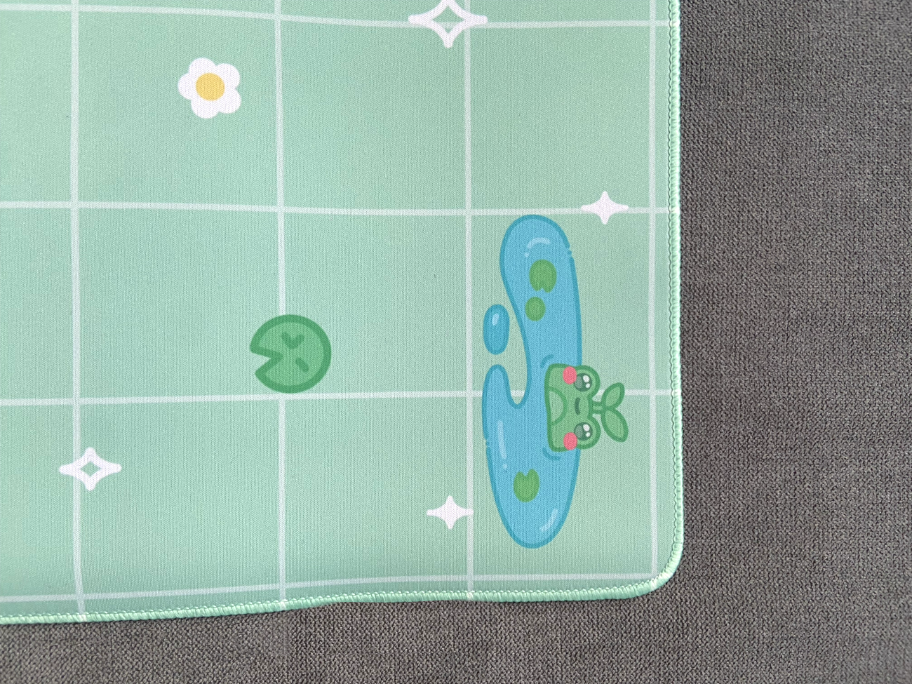 FROG THEMED BIG MOUSEPAD