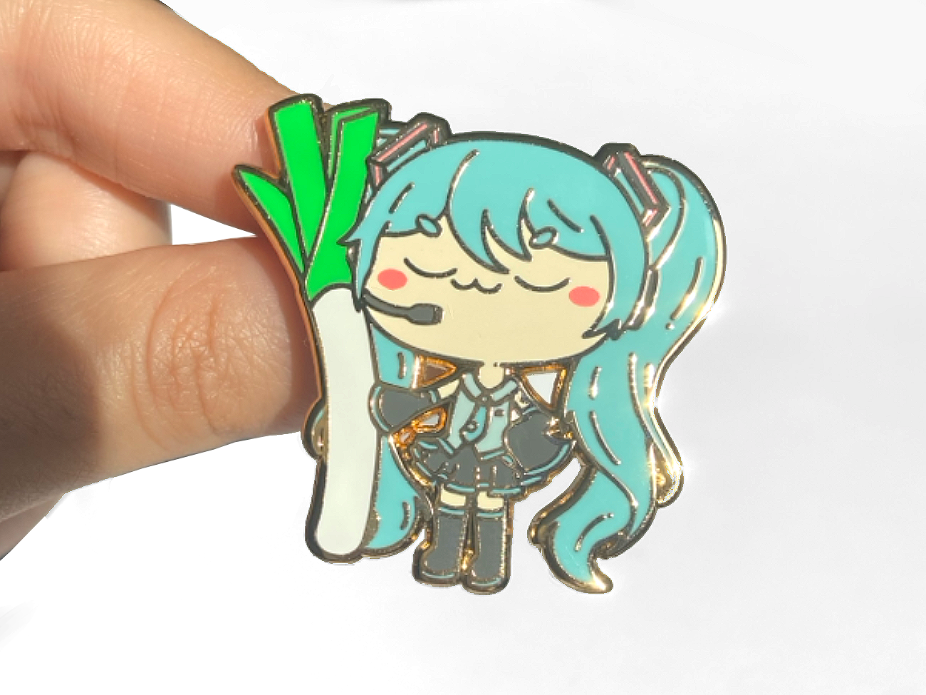 HATSUNE MIKU ENAMEL PIN