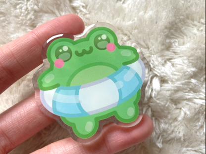 SWIMMING FROG PIN